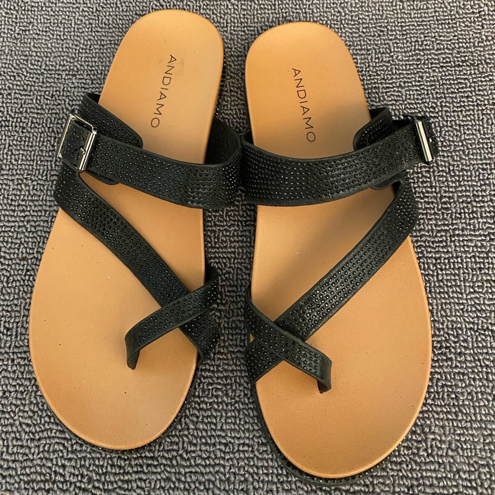 Sandals black 7.5 never worn